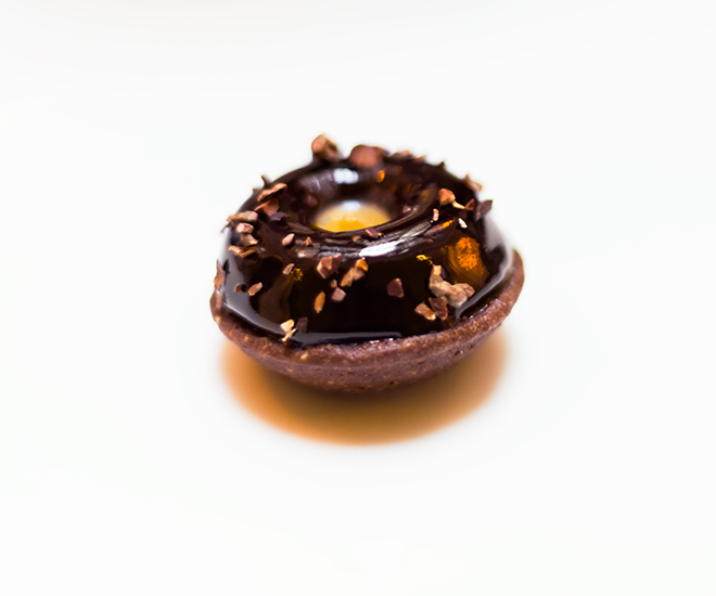 Tarte chocolat Arrabia et caramel par Pascal Hainingue / Tea-Time à L'Hôtel Burgundy