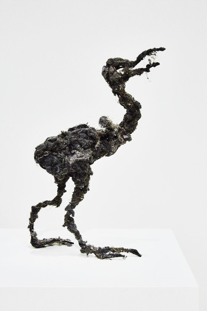 Prix Marcel Duchamp 2025, Lionel Sabatté - Poussin de dodo du 03-02-2020 (Musée d'Art Moderne de Paris)